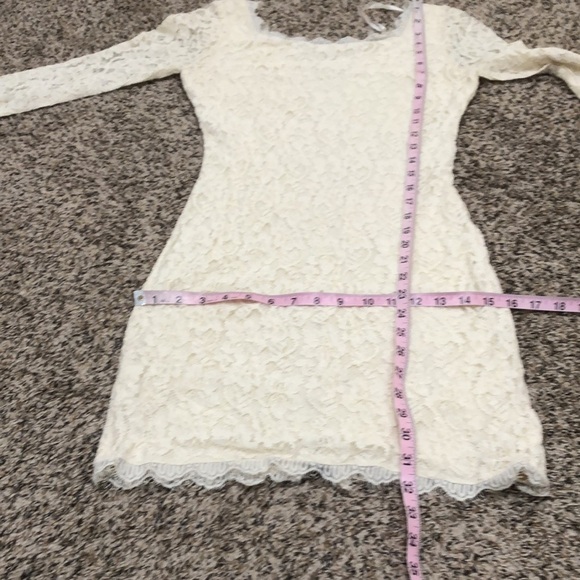 Diane Von Furstenberg Zarita Dress Size 6 Cream Floral Lace Bodycon Mini - Picture 10 of 11